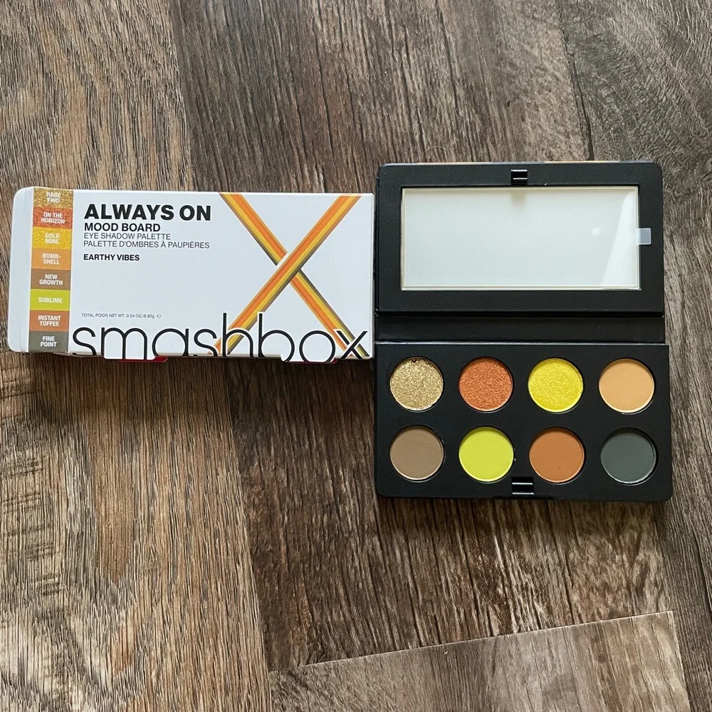 Smashbox Earthy Vibes mood board eyeshadow palette